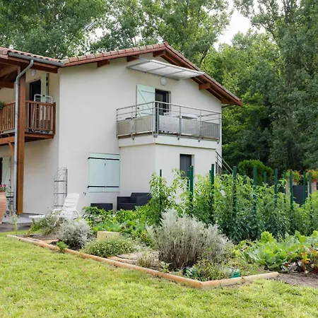 La Maison De Mon Grand-père, Appt Coté Jardin